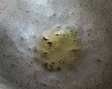 Gambar langkah 3 resipi Peria goreng sos tiram.