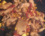 Foto del paso 7 de la receta: Fajitas de pavo con mango picantes