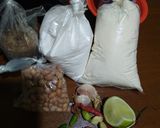 Foto langkah ke 1 dari resep Cilok bumbu kacang.
