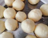 A picture of step 4 of Suji balls.