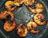 Foto langkah ke 4 dari resep Udang Bakar Teflon.