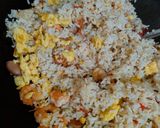 Foto langkah ke 6 dari resep Nasi Goreng Istimewa.