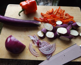 Foto del paso 1 de la receta: Wok de pollo con judías amarillas y pimiento rojo al garam masala