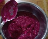 Foto langkah ke 4 dari resep Snack Pure Dragon Fruit Alpukat with biscuits MpASI6+.