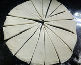 A picture of step 8 of Eggless croissants.