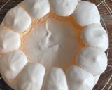 Une image de l'étape 2 de Pavlova aux fruits rouges.