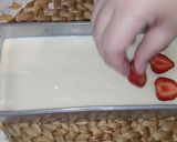 Foto langkah ke 8 dari resep 190. Puding Cake Strawberry.