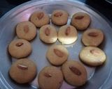 A picture of step 4 of Atta ki cookies biscuits.