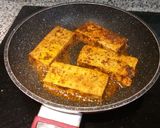 Foto del paso 4 de la receta: Tofu marinado con patatas al horno
