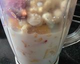 A picture of step 3 of Makhana fruits smoothie.