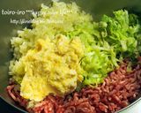 A picture of step 5 of Juicy Cabbage Menchi Katsu.