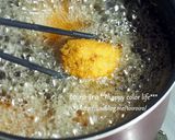 A picture of step 10 of Juicy Cabbage Menchi Katsu.