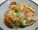 A picture of step 5 of Easy Katsudon Recipe for One.