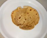 A picture of step 10 of Green salad with custard in tortilla cups.