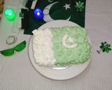 A picture of step 22 of Pakistan's Flag Themed Cake.