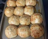 Foto del paso 4 de la receta: Pancitos de pizza saborizados. Cebolla con ajo y queso