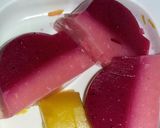 Foto langkah ke 3 dari resep Puding buah naga combine buah duren.