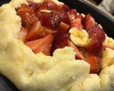 صورة لخطوة 3 من وصفة غاليت فريزStrawberry Galette