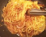 A picture of step 4 of ☆Tuna and Onion Garlic Soy Sauce Pasta☆.