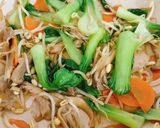 Hình bước làm 2 của món Cơm dĩa đùi gà chiên