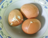 Foto del paso 5 de la receta: Barcas de Endivias rellenas de ensaladilla de gambas