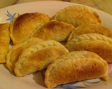 Foto del paso 6 de la receta: Empanadas de Pollo con cebolla de verdeo