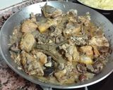 Foto del paso 6 de la receta: Pollo en salsa con setas