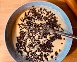 Foto del passaggio 8 della ricetta Crostata di ricotta, grano cotto e cioccolato…