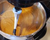 A picture of step 5 of Pumpkin Bundt Cake.