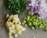 A picture of step 1 of Aloo poha.