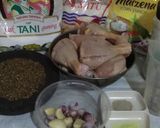 Foto langkah ke 1 dari resep Ayam Goreng Ketumbar.