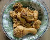 Foto langkah ke 4 dari resep Ayam Goreng Kremes.