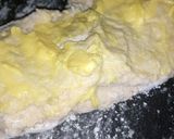 A picture of step 2 of Jam filled doughnuts.