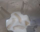 A picture of step 1 of Chicko banana chocolate shake.