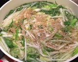 A picture of step 4 of Negi Shabu Hot Pot (Scallion Shabu-Shabu).