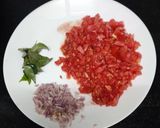 A picture of step 2 of Schezwan chutney.