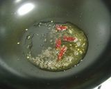 A picture of step 1 of Semolina Peas Upma.