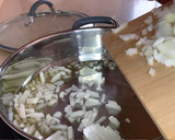 Foto del paso 1 de la receta: Guisantes con calamares