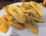 Foto del paso 1 de la receta: Yoyos de plátano macho maduro