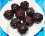 A picture of step 9 of Dry fruits stuffed coconut laddoo.
