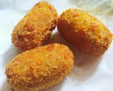 Foto langkah ke 6 dari resep Rice Nugget Sausage with Scrambled Eggs.