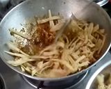 रोटी नुडल्स इन फ्युजन स्टाईल रेसिपी चरण 4 फोटो