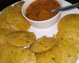 A picture of step 3 of Masala Oats Idli.