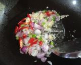 Foto langkah ke 3 dari resep Tumis Kol Telur.