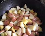 Foto del paso 3 de la receta: Posta Negra al Horno, Champiñones a la Crema y Papas Salteadas