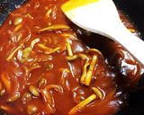 A picture of step 2 of Easy! Rich Demi-Glace Sauce for Omurice.