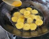 A picture of step 3 of Kerala Nendran Banana Chips.