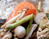 Hình bước làm 4 của món Lẩu Thái ấm nồng cho mùa Noel se lạnh