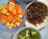 Foto langkah ke 2 dari resep Sup Sayur 🍜.