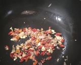 Foto langkah ke 2 dari resep Telur ceplok bumbu kecap.
